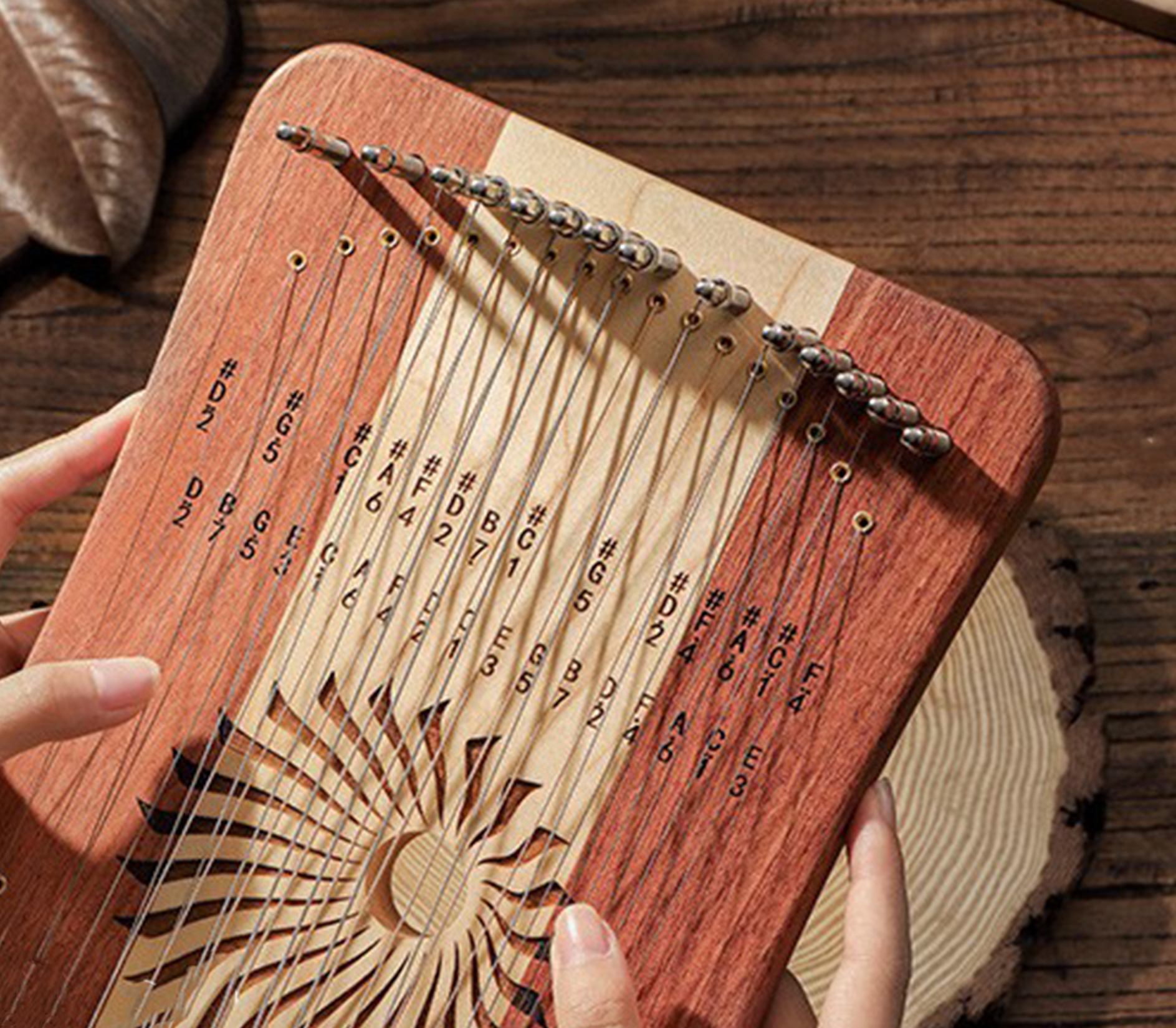 31 Strings Mini Thumb Kalyre 1 - đánh giá và giá Musical Instrument Strings